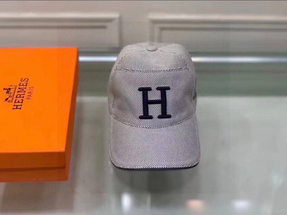 Hermès H Logo Light Grey Canvas Baseball Cap - Picture 1 of 3